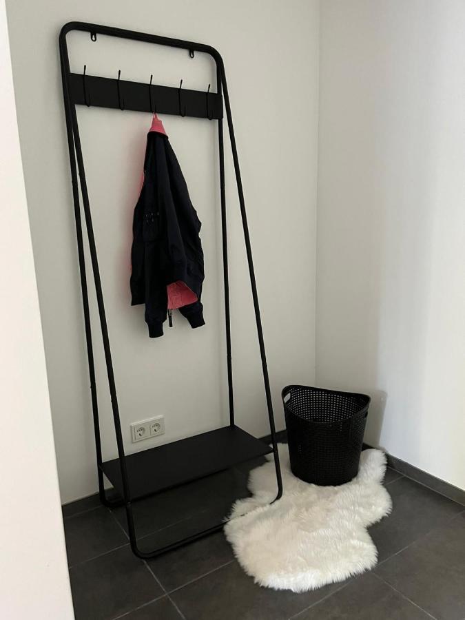 Moderne, Ruhige Ferienwohnung , Ideal Zum Abschalten Hadamar Exteriör bild