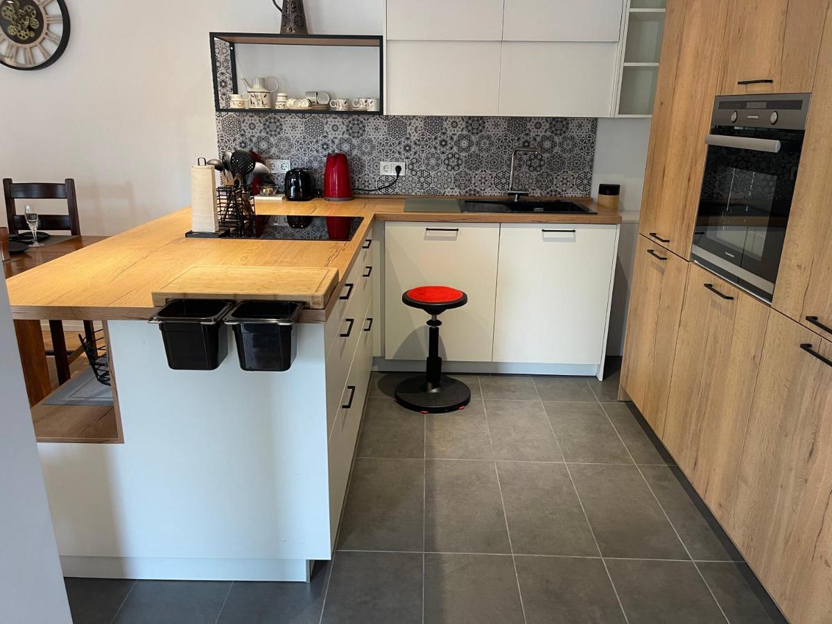 Moderne, Ruhige Ferienwohnung , Ideal Zum Abschalten Hadamar Exteriör bild